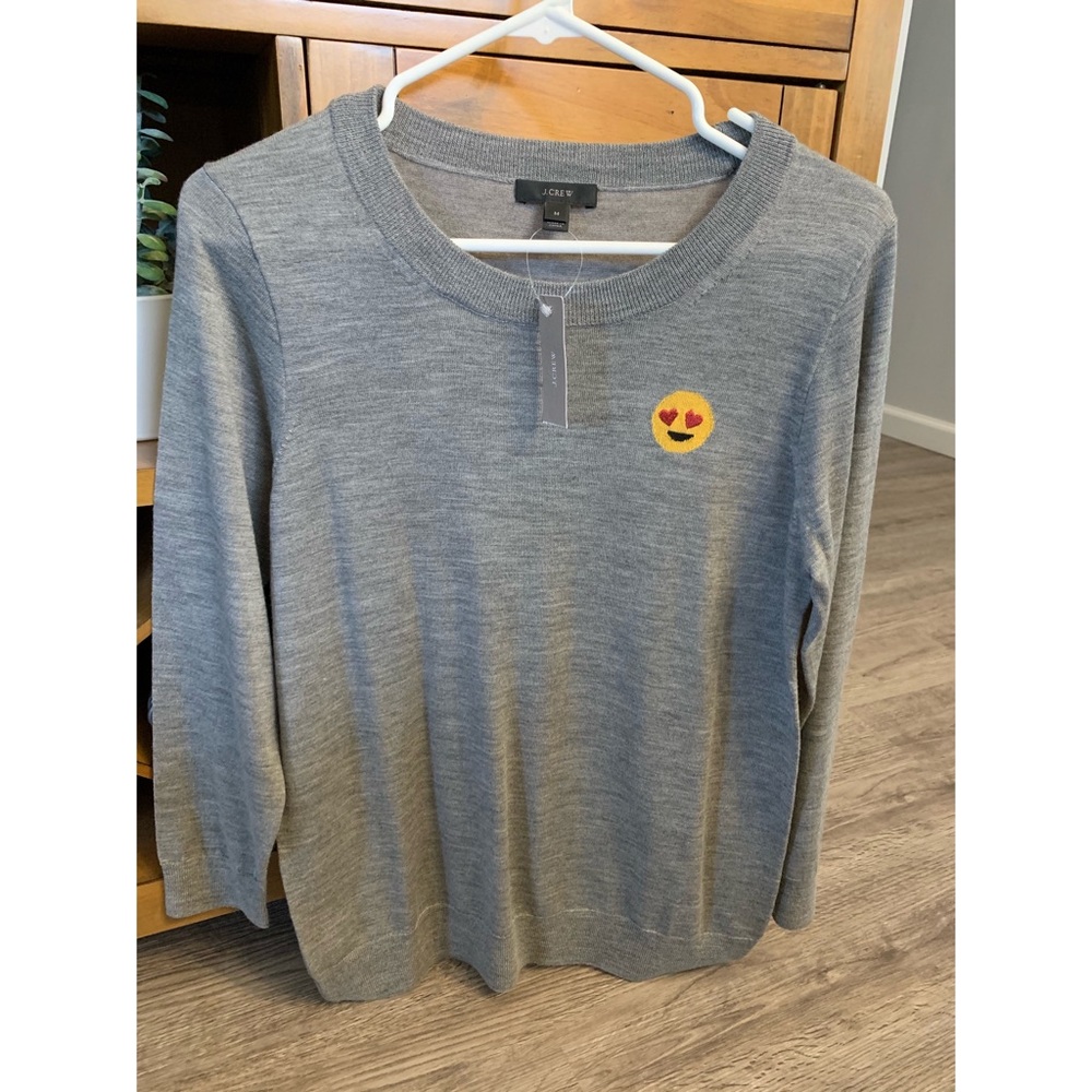 😍 Emoji Sweater